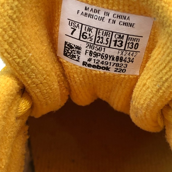 Toddler yellow Reebok sneaker sz7 - Picture 6 of 6